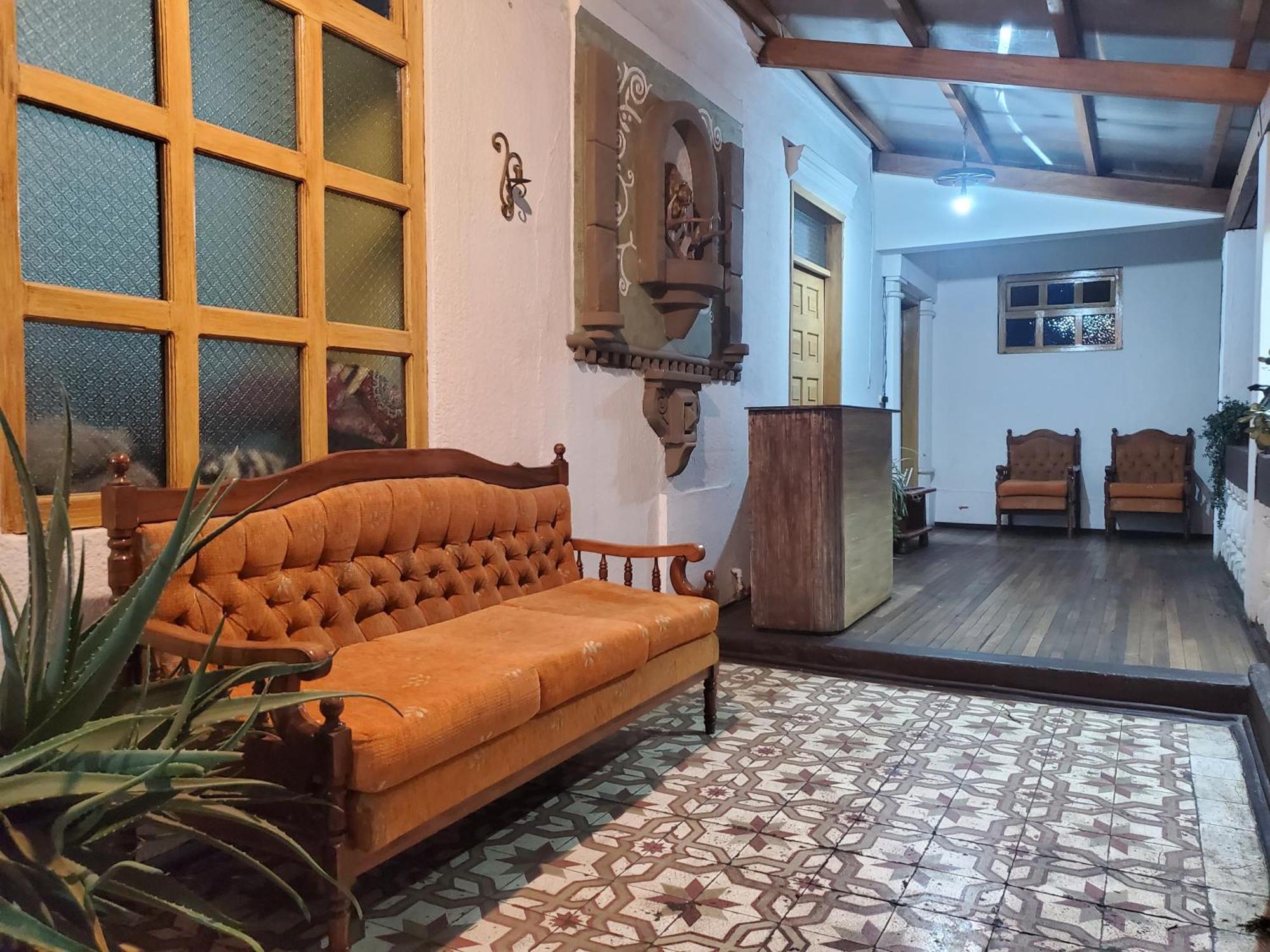 San Marcos Cultural & Guesthouse กีโต ภายนอก รูปภาพ
